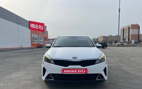 KIA Rio IV, 2021 год, 1 770 000 рублей, 1 фотография