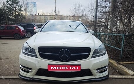 Mercedes-Benz C-Класс, 2012 год, 1 700 000 рублей, 1 фотография