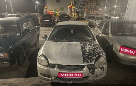 Chrysler Neon II, 2000 год, 105 000 рублей, 1 фотография