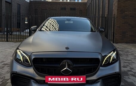 Mercedes-Benz E-Класс, 2016 год, 2 175 000 рублей, 3 фотография