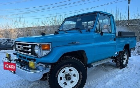 Toyota Land Cruiser 70, 1996 год, 4 100 000 рублей, 2 фотография