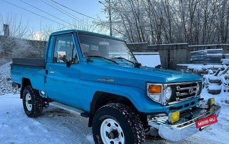 Toyota Land Cruiser 70, 1996 год, 4 100 000 рублей, 3 фотография