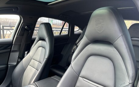 Porsche Panamera II рестайлинг, 2020 год, 2 400 000 рублей, 23 фотография