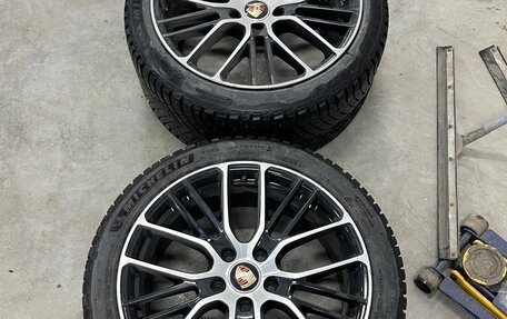 Porsche Panamera II рестайлинг, 2020 год, 2 400 000 рублей, 35 фотография