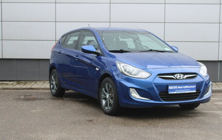 Hyundai Solaris II рестайлинг, 2012 год, 665 000 рублей, 3 фотография