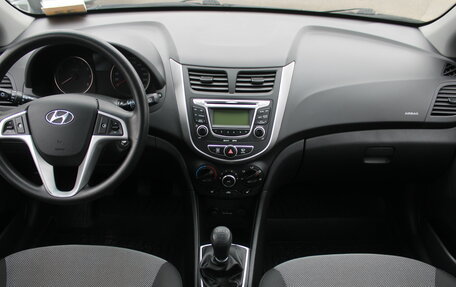 Hyundai Solaris II рестайлинг, 2012 год, 665 000 рублей, 9 фотография