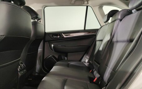 Subaru Outback IV рестайлинг, 2016 год, 2 170 000 рублей, 14 фотография