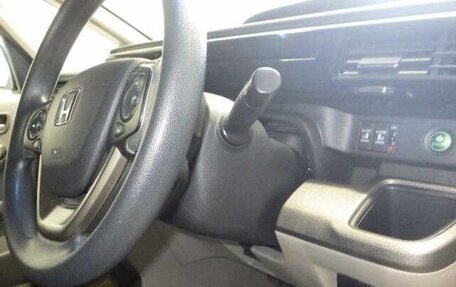 Honda Stepwgn IV, 2018 год, 1 100 007 рублей, 7 фотография