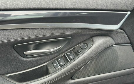 BMW 5 серия, 2016 год, 1 900 000 рублей, 12 фотография