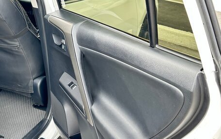 Toyota RAV4, 2014 год, 2 470 000 рублей, 16 фотография