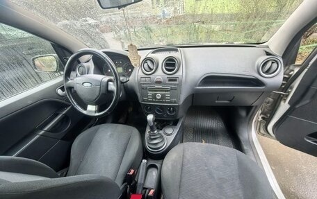 Ford Fiesta, 2007 год, 350 000 рублей, 4 фотография