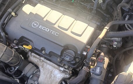 Opel Astra J, 2011 год, 700 000 рублей, 2 фотография