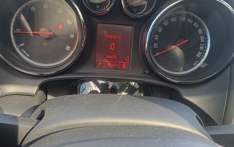 Opel Astra J, 2011 год, 700 000 рублей, 5 фотография