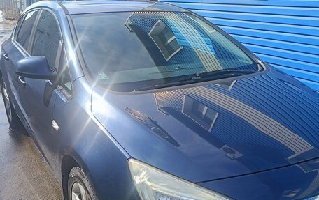 Opel Astra J, 2011 год, 700 000 рублей, 10 фотография