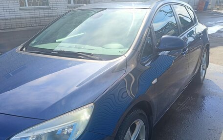 Opel Astra J, 2011 год, 700 000 рублей, 11 фотография