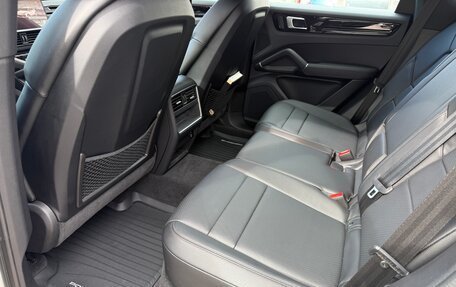 Porsche Cayenne III, 2021 год, 12 400 000 рублей, 16 фотография