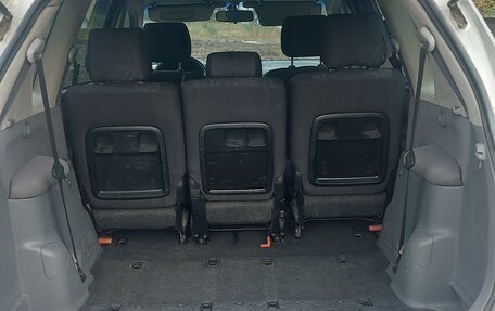 Toyota Avensis Verso I рестайлинг, 2003 год, 620 000 рублей, 4 фотография