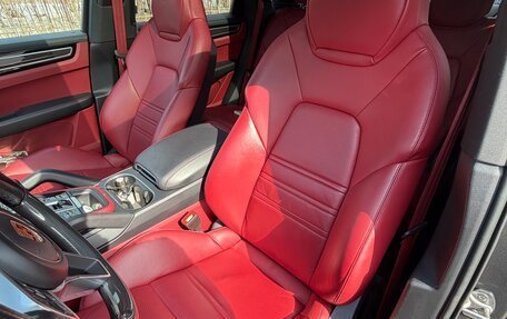 Porsche Cayenne III, 2022 год, 12 000 000 рублей, 25 фотография