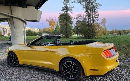 Ford Mustang VI рестайлинг, 2017 год, 2 380 000 рублей, 5 фотография