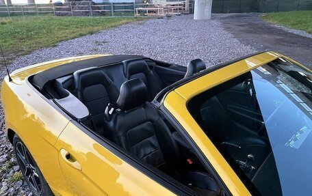 Ford Mustang VI рестайлинг, 2017 год, 2 380 000 рублей, 7 фотография