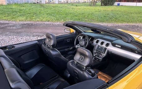 Ford Mustang VI рестайлинг, 2017 год, 2 380 000 рублей, 6 фотография