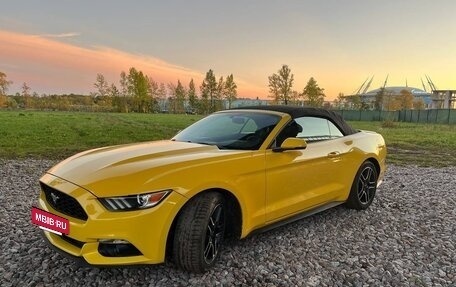 Ford Mustang VI рестайлинг, 2017 год, 2 380 000 рублей, 3 фотография