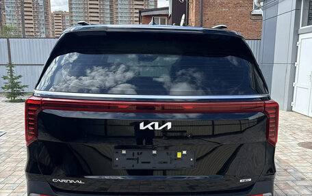 KIA Carnival, 2025 год, 6 200 000 рублей, 3 фотография