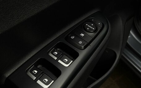 KIA Rio IV, 2018 год, 1 200 000 рублей, 8 фотография