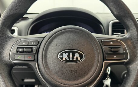 KIA Sportage IV рестайлинг, 2018 год, 2 399 000 рублей, 21 фотография