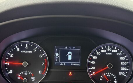 KIA Sportage IV рестайлинг, 2018 год, 2 399 000 рублей, 20 фотография