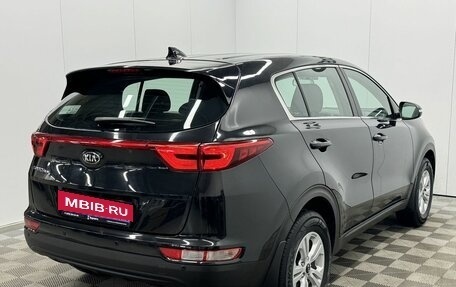 KIA Sportage IV рестайлинг, 2018 год, 2 399 000 рублей, 5 фотография