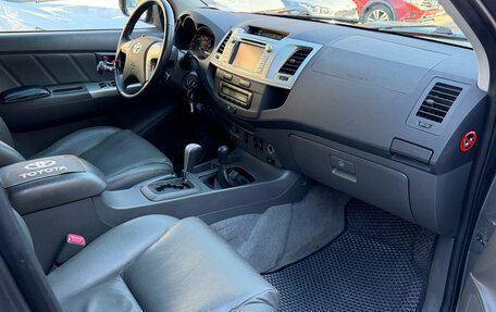 Toyota Hilux VII, 2012 год, 2 499 000 рублей, 7 фотография