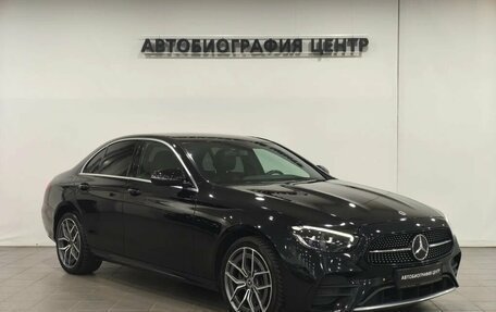 Mercedes-Benz E-Класс, 2021 год, 3 790 000 рублей, 3 фотография