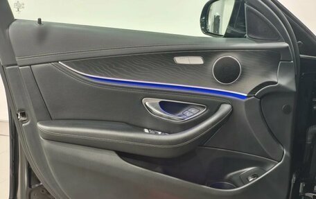 Mercedes-Benz E-Класс, 2021 год, 3 790 000 рублей, 7 фотография