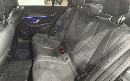 Mercedes-Benz E-Класс, 2021 год, 3 790 000 рублей, 23 фотография
