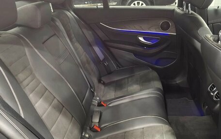 Mercedes-Benz E-Класс, 2021 год, 3 790 000 рублей, 19 фотография