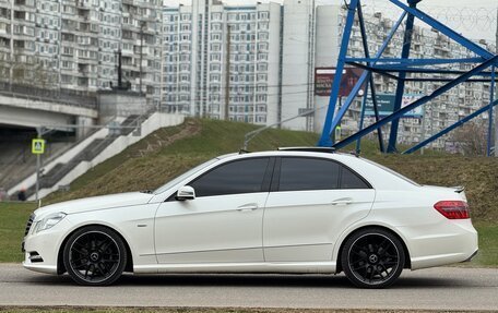 Mercedes-Benz E-Класс, 2011 год, 2 000 000 рублей, 5 фотография