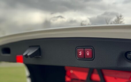 Mercedes-Benz E-Класс, 2011 год, 2 000 000 рублей, 9 фотография