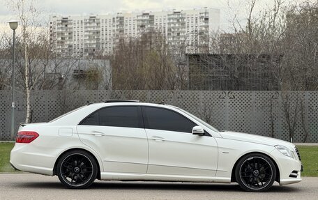 Mercedes-Benz E-Класс, 2011 год, 2 000 000 рублей, 14 фотография