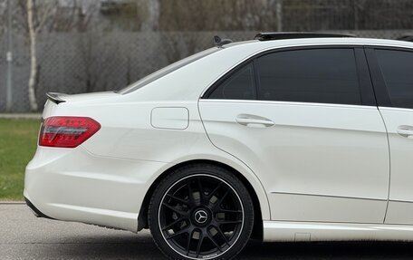 Mercedes-Benz E-Класс, 2011 год, 2 000 000 рублей, 12 фотография