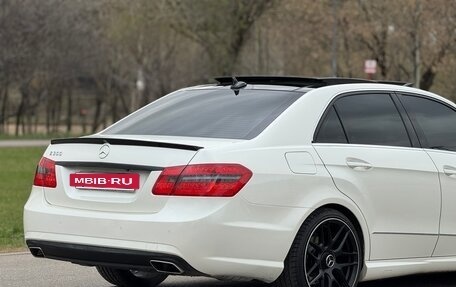 Mercedes-Benz E-Класс, 2011 год, 2 000 000 рублей, 10 фотография