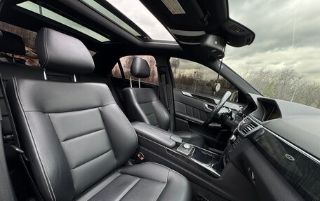 Mercedes-Benz E-Класс, 2011 год, 2 000 000 рублей, 24 фотография