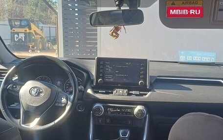 Toyota RAV4, 2020 год, 3 100 000 рублей, 4 фотография