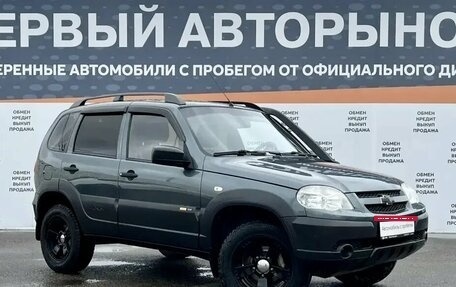 Chevrolet Niva I рестайлинг, 2015 год, 678 000 рублей, 3 фотография