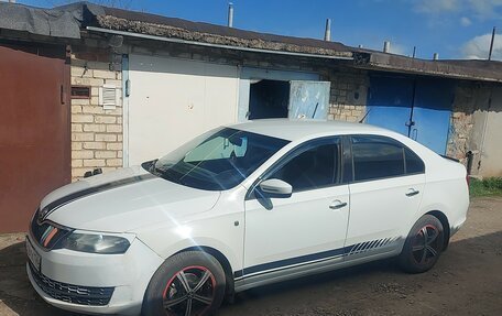 Skoda Rapid I, 2015 год, 650 000 рублей, 2 фотография