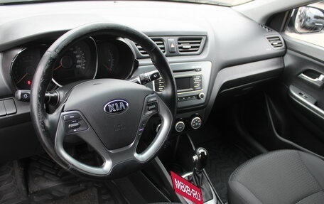 KIA Rio III рестайлинг, 2015 год, 995 000 рублей, 10 фотография