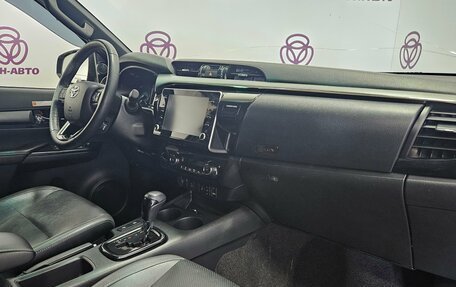 Toyota Hilux VIII, 2021 год, 5 250 000 рублей, 18 фотография