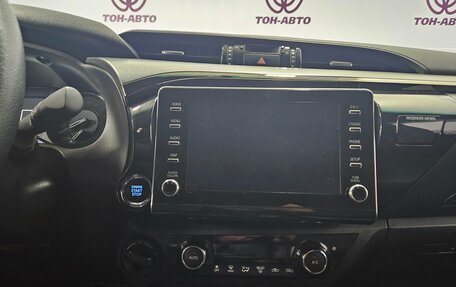 Toyota Hilux VIII, 2021 год, 5 250 000 рублей, 19 фотография