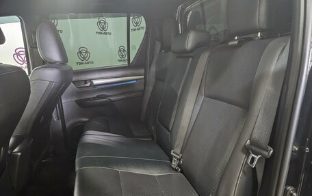 Toyota Hilux VIII, 2021 год, 5 250 000 рублей, 14 фотография