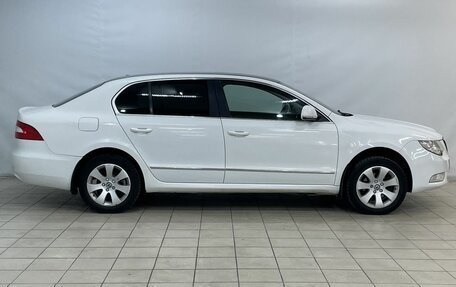 Skoda Superb III рестайлинг, 2012 год, 999 000 рублей, 8 фотография